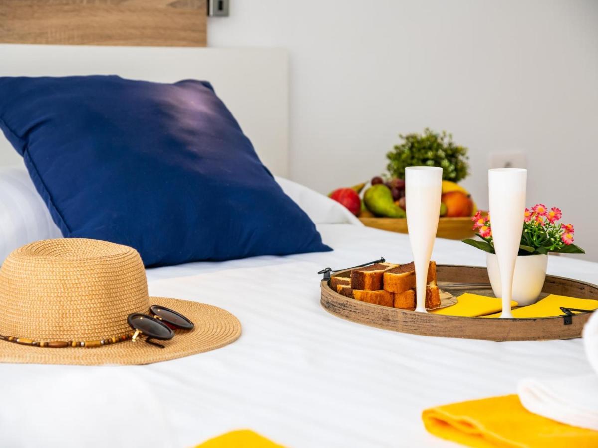 302 Modern, Light, Comfortable Studio With Swimming Pool Playa de las Americas  Luaran gambar